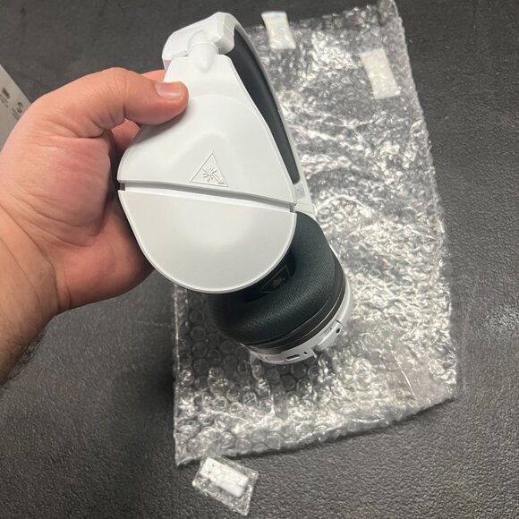 Turtle Beach Stealth 600 Gen 2 USB Gaming Headset for PS4 & PS5 – White Refurbis - Picture 4 of 6